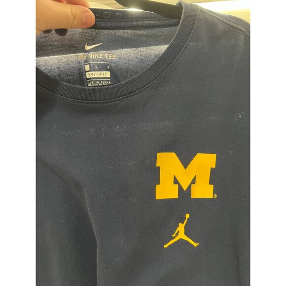 Nike Air Jordan‎ Michigan Wolverines Shirt - Size L - Picture 2 of 4